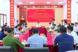 ĐỒNG CHÍ MÙA A VẢNG, ỦY VIÊN DỰ KHUYẾT BCHTW ĐẢNG, PHÓ BÍ THƯ TỈNH ỦY, CHỦ TỊCH UB MTTQ VIỆT NAM TỈNH THĂM, LÀM VIỆC TẠI XÃ MƯỜNG MÙN